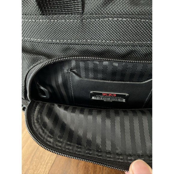 Brand New TUMI Ballistic Nylon/Leather Weekender Duffle Bag - Picture 6 of 14